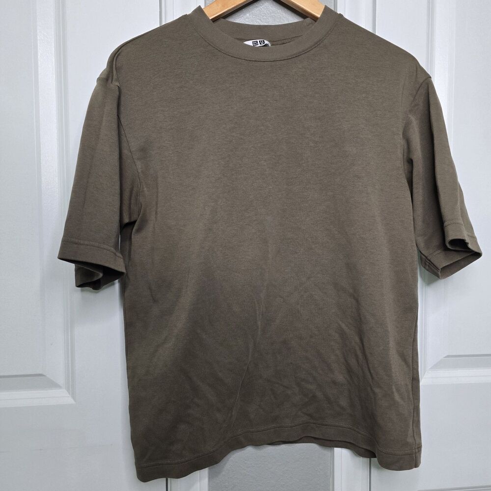 Uniqlo Men's Brown T-Shirt Size S